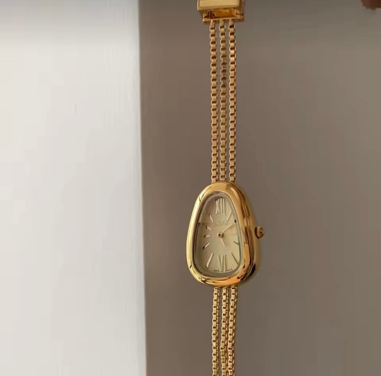 Golden Veil Watch